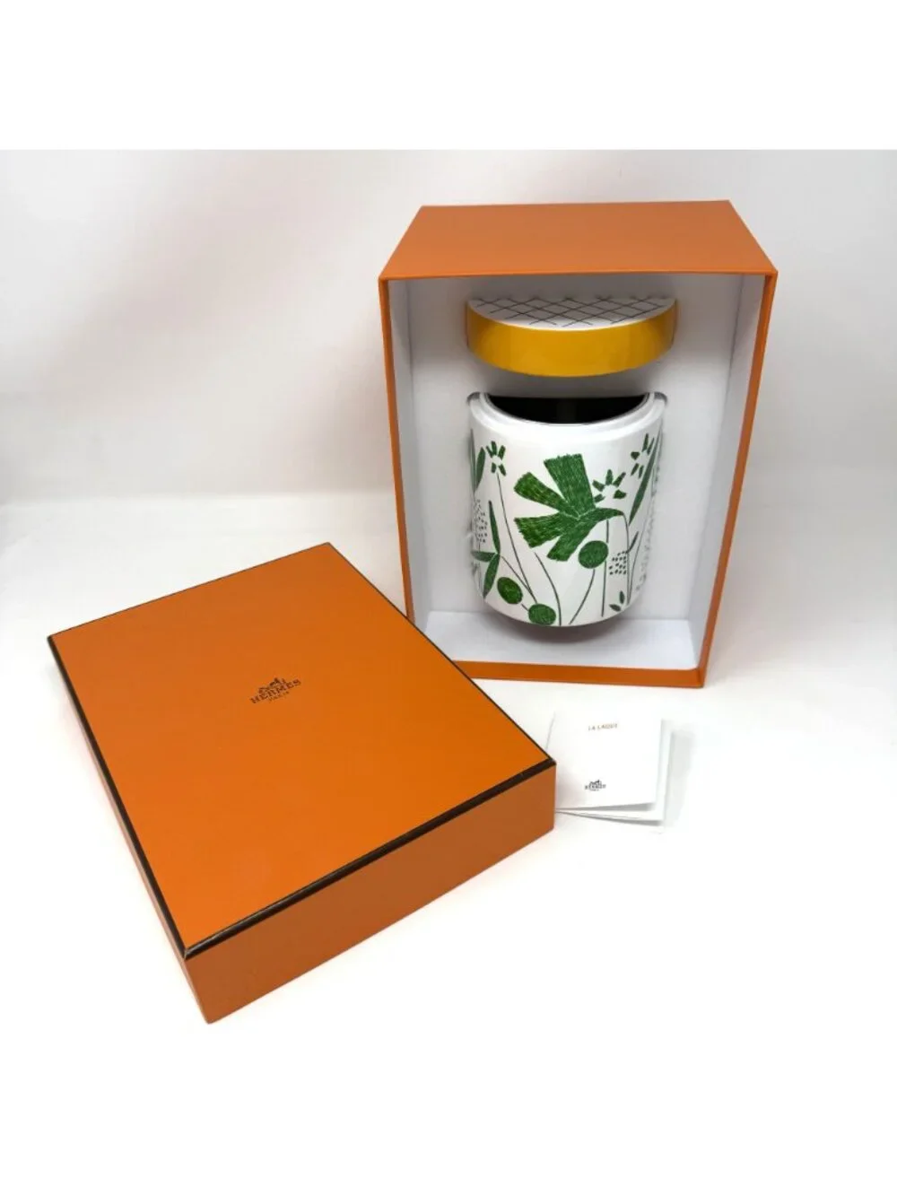 BNIB Hermes Yellow and Green “A Walk in the Garden” Tea Box